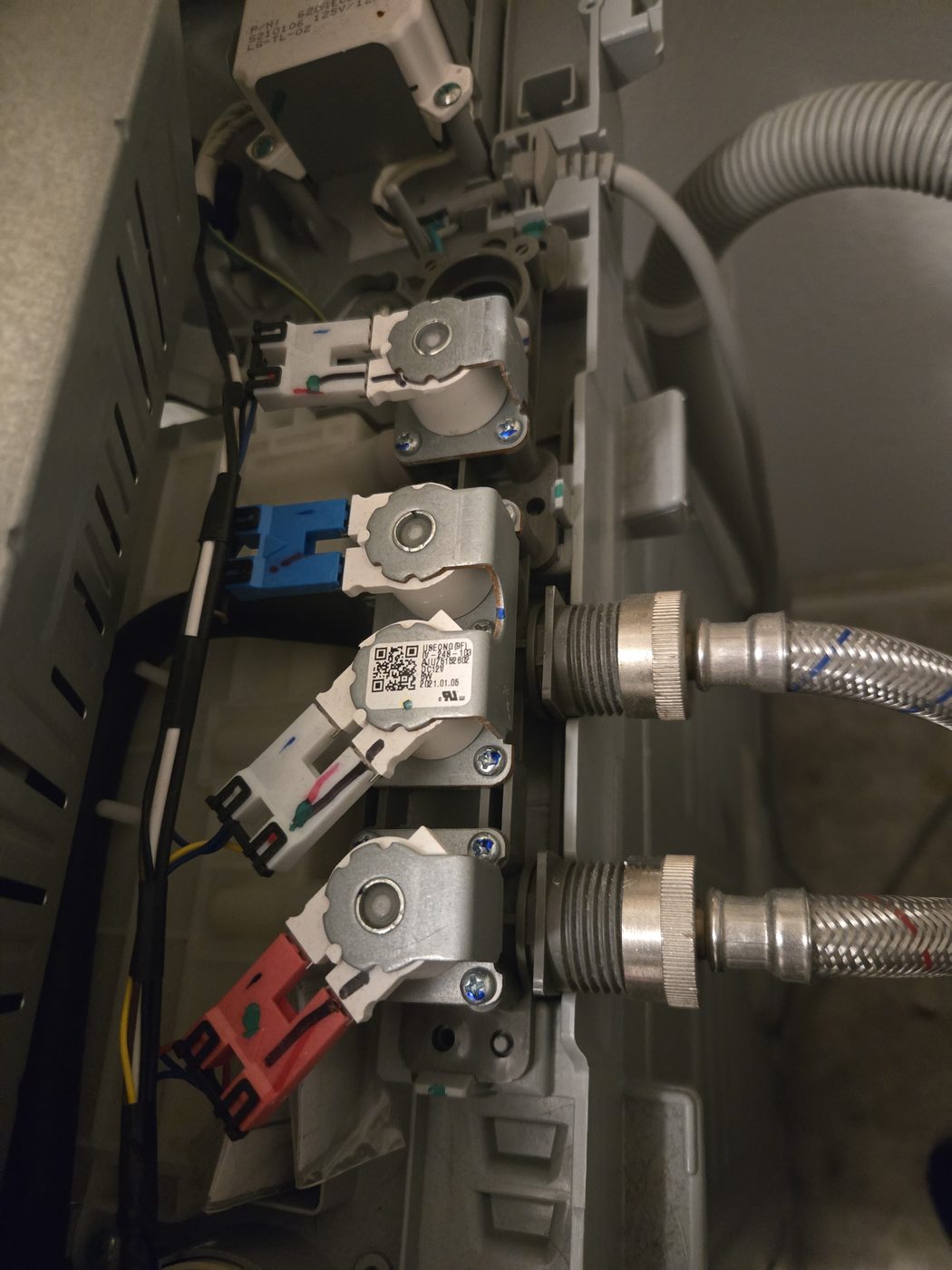 Washer water inlet valve and fill hoses